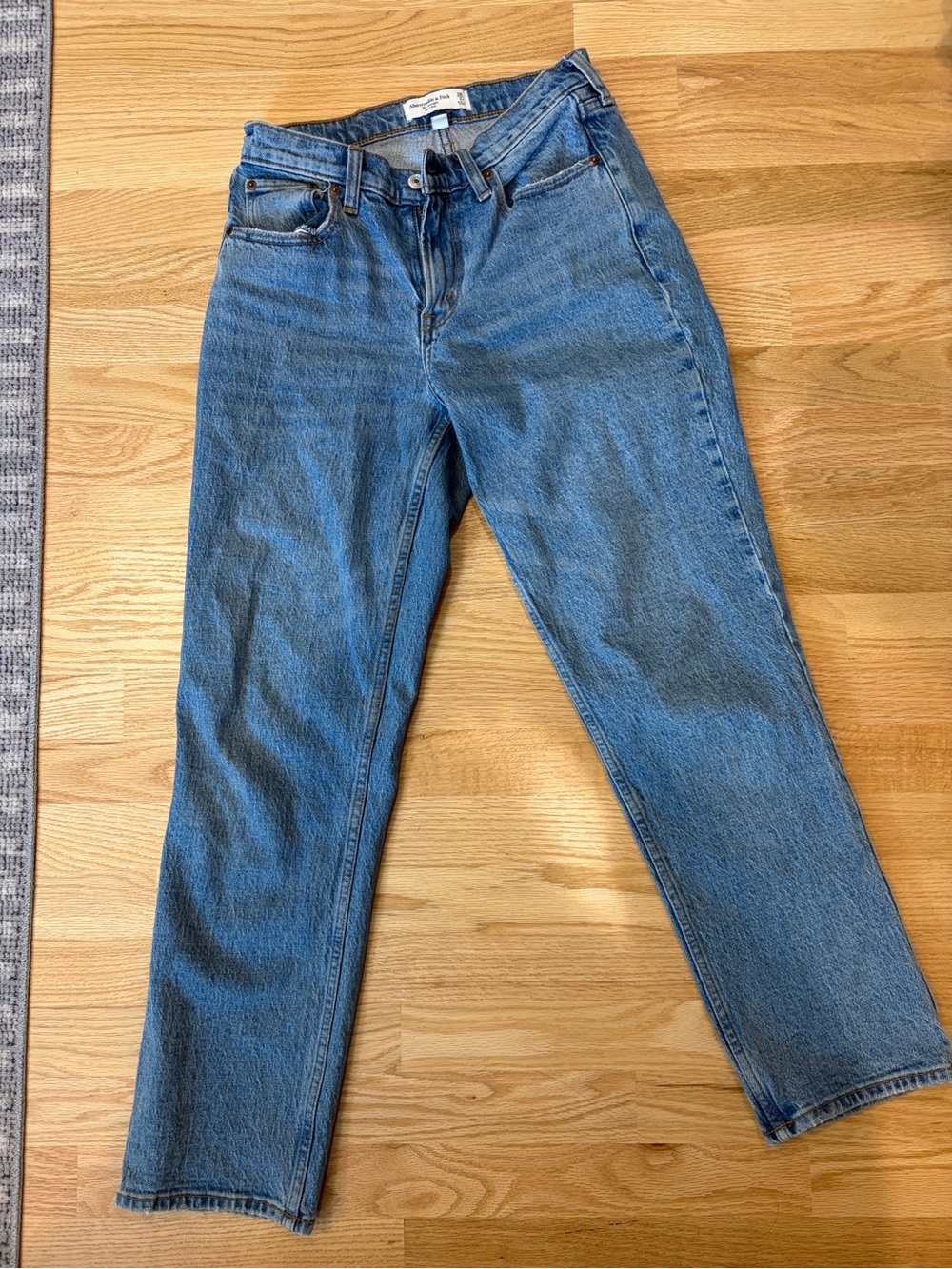 Abercrombie & Fitch Vintage-Inspired Straight Leg Jeans - Light Blue